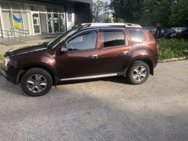 Дефлекторы на двери Renault Duster 1 с хромом 
