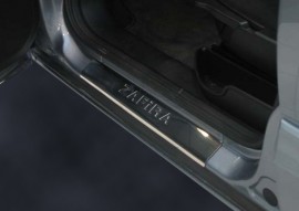 Накладки на пороги Opel Zafira A