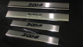 Захисні накладки порогів Пежо 3008