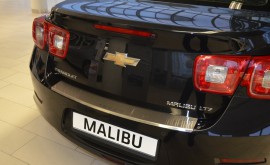 Накладка на задний бампер Шевроле Малибу (защитная накладка бампера Chevrolet Malibu)