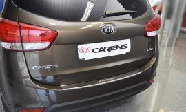 Накладка на задній бампер Кіа Каренс 4 (захисна накладка бампера Kia Carens 4)