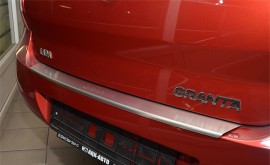 Накладка на задній бампер Lada Granta (захисна накладка бампера Lada Granta)