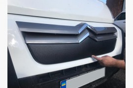Заглушка решетки радиатора Ситроен Джампер 2 матовая