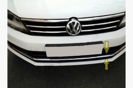 Хром накладка на решітку бампера Volkswagen Jetta 6 (2014-)