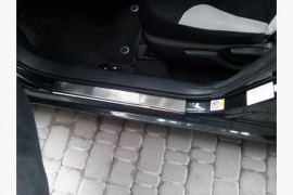 Хром накладки на пороги Toyota Corolla 11 E170