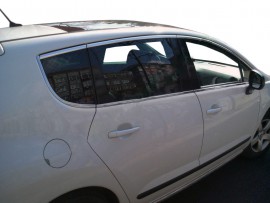 Хром окантовка на стекла Peugeot 3008