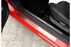 Хром накладки на пороги Alfa Romeo 147