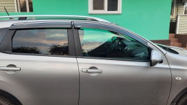 Ветровики окон Nissan Qashqai J10 с хром полосой 4шт
