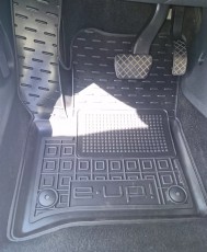 Резиновые коврики Volkswagen E-UP комплект 4шт 2013+