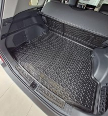 Килимок багажника Toyota Rav 4 6 покоління 2026+ із сабвуфером