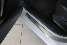 Накладки на пороги Пежо 208 (защитные накладки Peugeot 208)