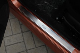 Накладки на пороги Чері Куку (захисні накладки Chery QQ)