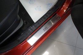 Накладки на пороги Хендай i10 1 (защитные накладки Hyundai i10 1)