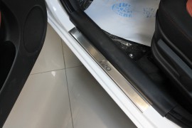 Накладки на пороги Hyundai i20 1 (захисні накладки Hyundai i20 1)