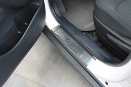 Накладки на пороги Hyundai ix35 (захисні накладки Hyundai ix35)