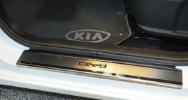 Накладки на пороги Кіа Сід 2 5Д (захисні накладки Kia Ceed 2 5D)