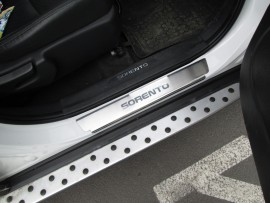 Накладки на пороги Киа Соренто 1 (защитные накладки Kia Sorento 1)