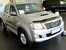 SIM Мухобійка Тойота Хайлюкс 7 рестайл (дефлектор капота Toyota Hilux 7)
