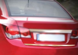Хромована кромка багажника Chevrolet Cruz (хром нижня кромка кришки багажника Chevrolet Cruze)