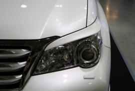Реснички на фары Лексус GX460 (реснички для Lexus GX460 на передние фары)