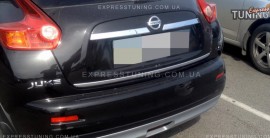 Хромований край багажника Ніссан Жук (хром нижній край кришки багажника Nissan Juke)