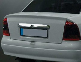 Хромована накладка на багажник Opel Astra G (хром накладка над номером Opel Astra G)