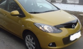 Мухобойка капота Мазда 2 DE (дефлектора на капот Mazda 2 DE)