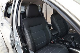 Чехлы на сидения Mitsubishi Pajero Sport 3 из экокожи и автоткани
