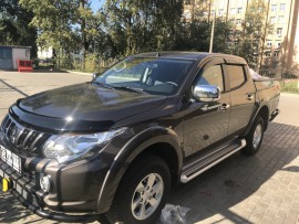 Ветровики Митсубиси Л200 5 с 2015 года