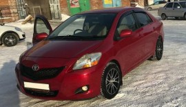 Ветровики Тойота Ярис 2 седан (дефлекторы окон Toyota Yaris 2 sedan)