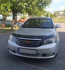 Мухобійка капота Джилі Емгранд ЕС7 (дефлектор на капот Geely Emgrand EC7)