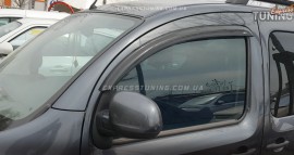 Вітровка Mercedes Sitan
