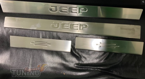 Накладки на пороги Jeep Grand Cherokee WK2