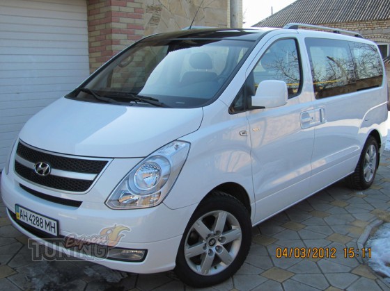 Продольные неразборные рейлинги на Hyundai H1 фото