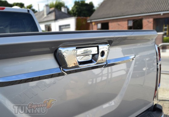Хром на ручку задней двери Nissan Navara 3 D23 без камеры