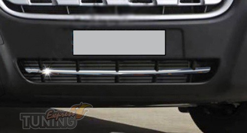 Хром накладка на передний бампер Nissan NV400