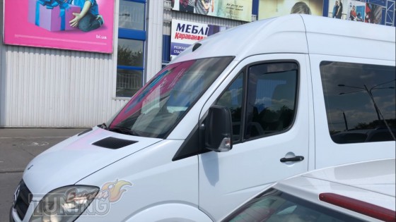 Вставные дефлекторы на Мерседес Спринтер 906