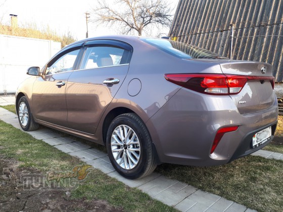 Дефлекторы боковых окон Kia Rio 4 