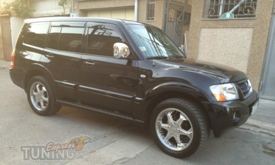 Дефлекторы окон для Mitsubishi Pajero wagon 3 photo