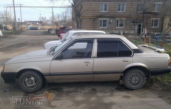 Оригинальные ветровики на окна Opel Ascona C фото