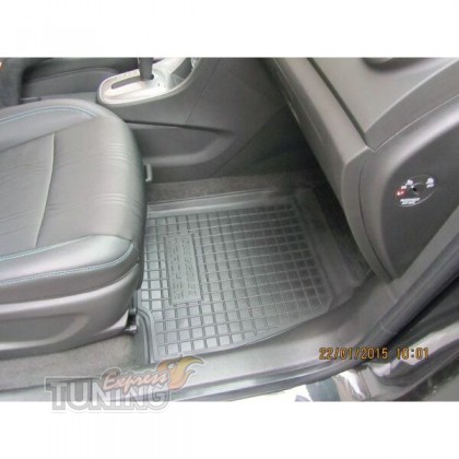 Резиновые коврики в Chevrolet Tracker комплект 5шт