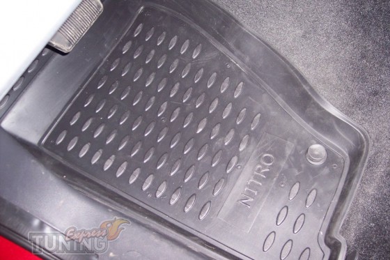 Резиновые коврики Dodge Nitro