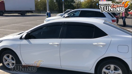 дефлекторы окон Toyota Corolla 11 E170 оригинальный комплект