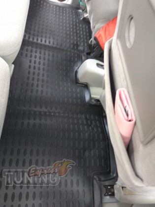 Резиновые коврики в салон Hyundai Trajet задний ряд