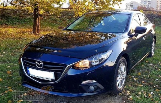 Дефлектор на кромку капота Mazda 3 оригинал пластик