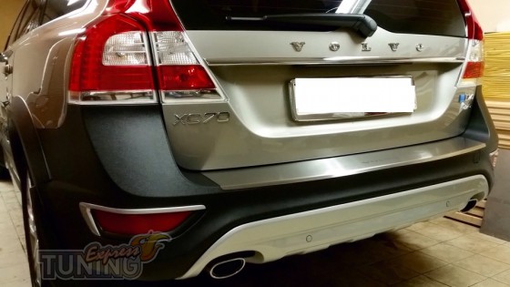 купить защитную накладку бампера Volvo XC70)