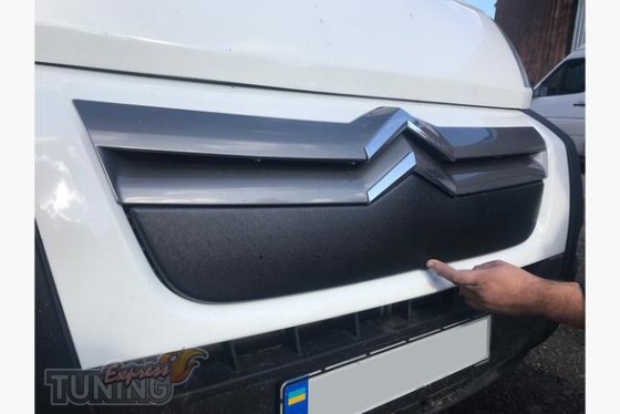 Зимняя заглушка решетки радиатора Citroen Jumper 2 фото