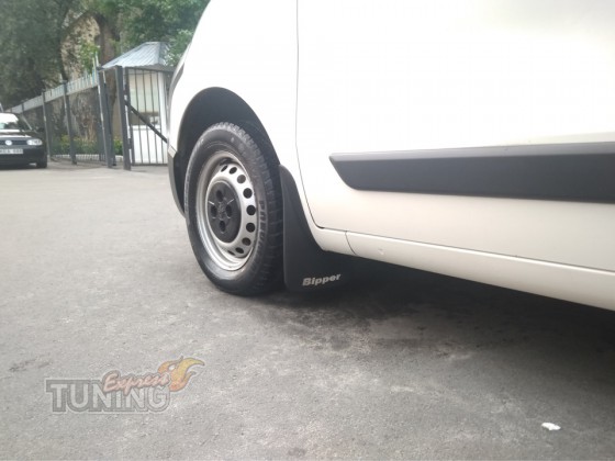 Передние брызговики Peugeot Bipper комплект