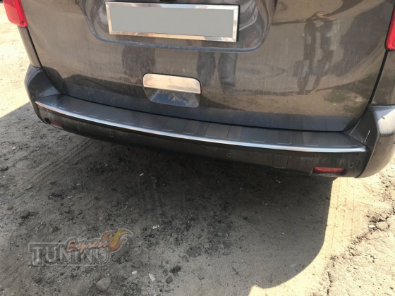 Хром накладка на задний бампер Peugeot Expert 3 фото