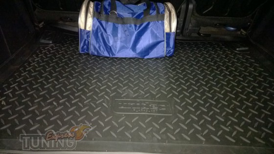 Резиновый коврик в багажник Peugeot Partner 2 фото